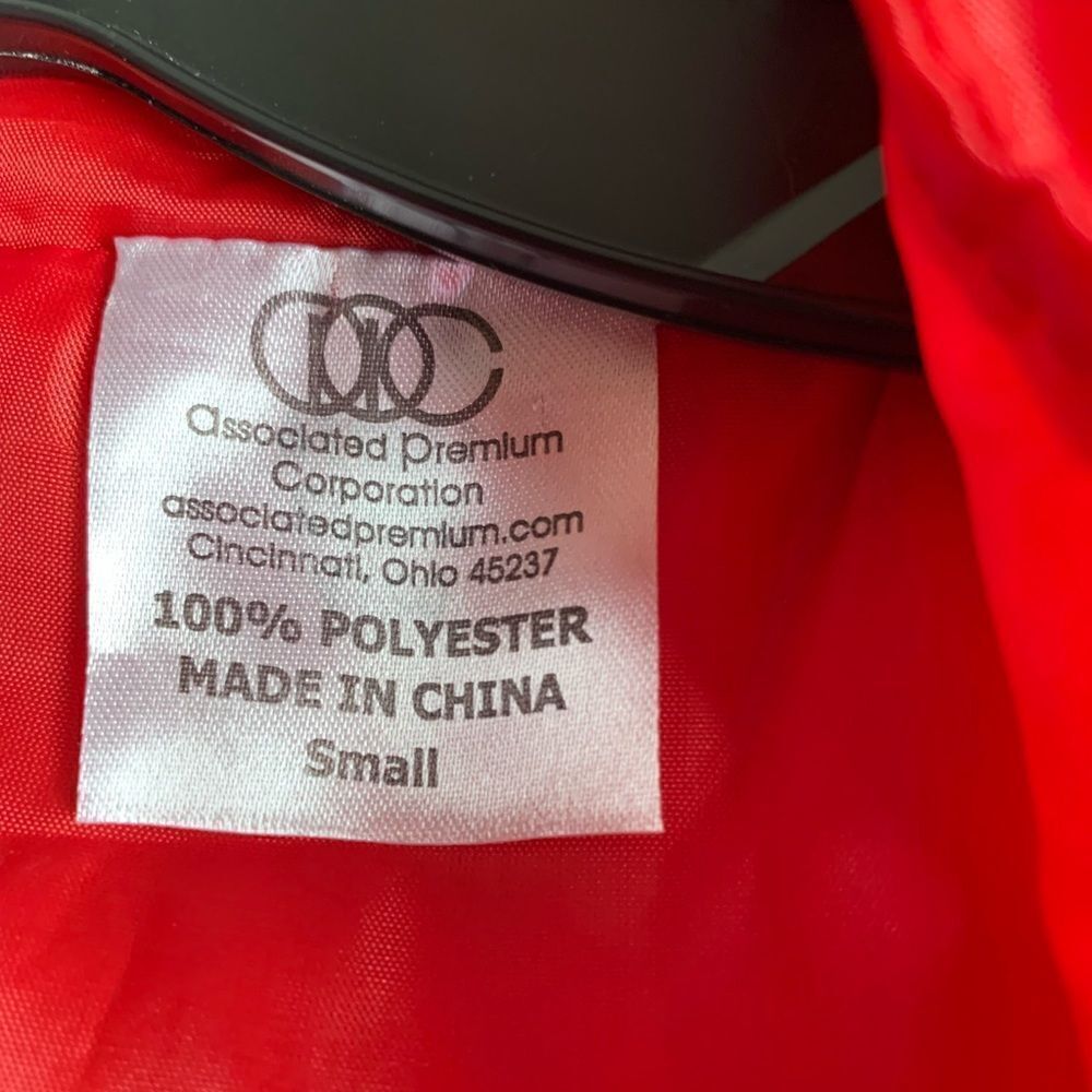 associated Premium Corporation “W” Coca-Cola Vest - Picture 4 of 4